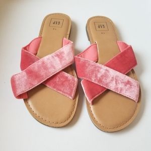 Gap velvet sandals new